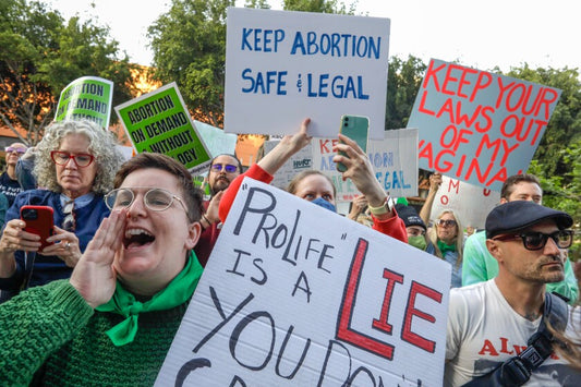 Supreme Court Overturns Roe v. Wade; States can Ban Abortion